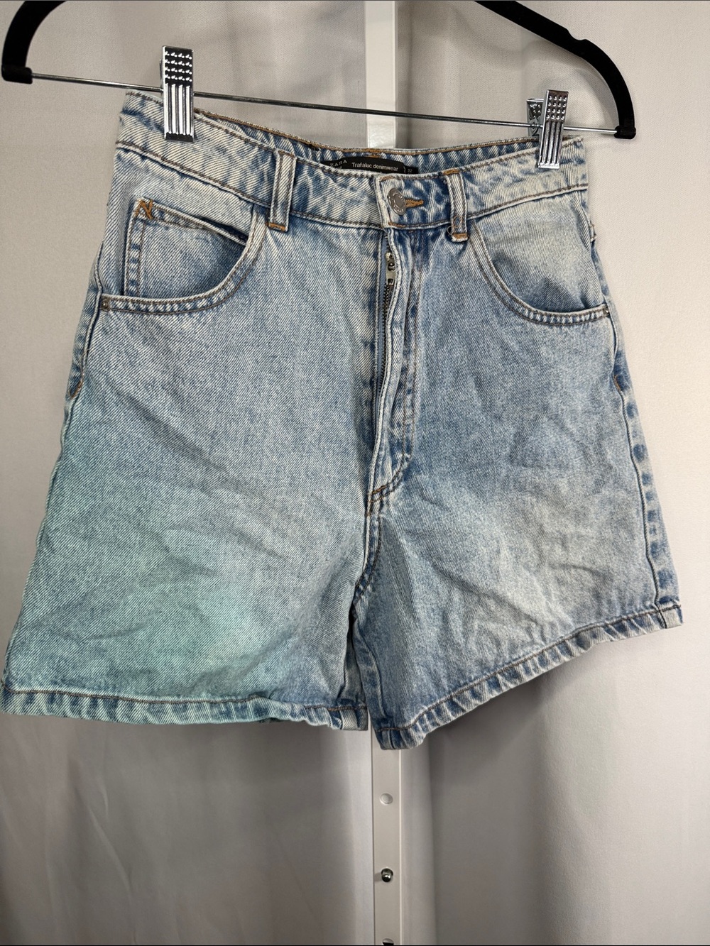 Zara Trafaluc Light Blue Denim Jeans